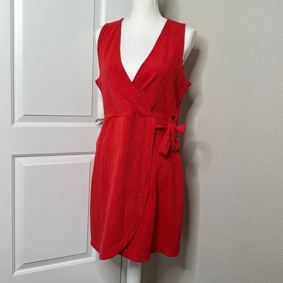 Madewell Dresses & Skirts - Madewell Texture & Thread Crosshatch Side-Tie Red Dress Size M Faux Wrap V Neck